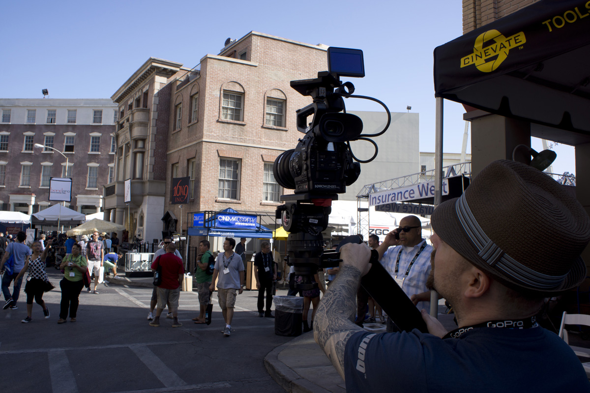 Canon C300 on Axis Jib at Cine Gear LA Canon C300 on Axis Jib at Cine Gear LA