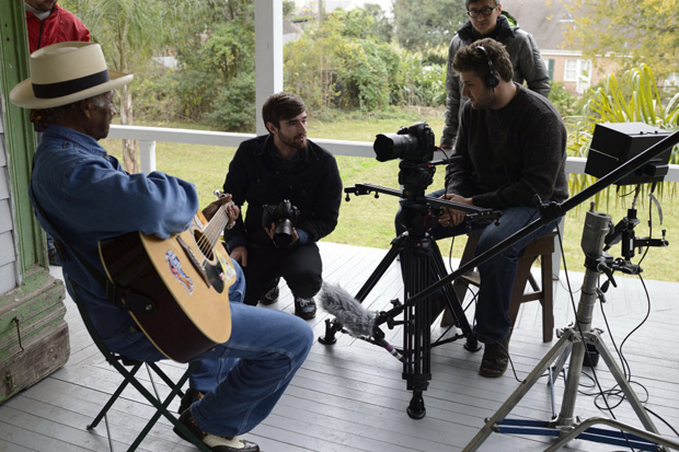 The crew grabs some subtle Atlas 10 slider shots The crew grabs some subtle Atlas 10 slider shots